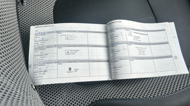 Renault Captur 1.5 dci 90 Iconic II Nav 5dr Auto Diesel Hatchback